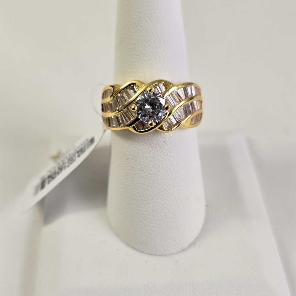 13 Cttw Sterling Silver 925 Elegant Gold and Silver Ring